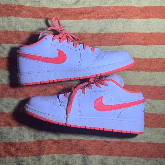 Jordan Shoes - Jordan 1 Low White Hot Lava (GS)